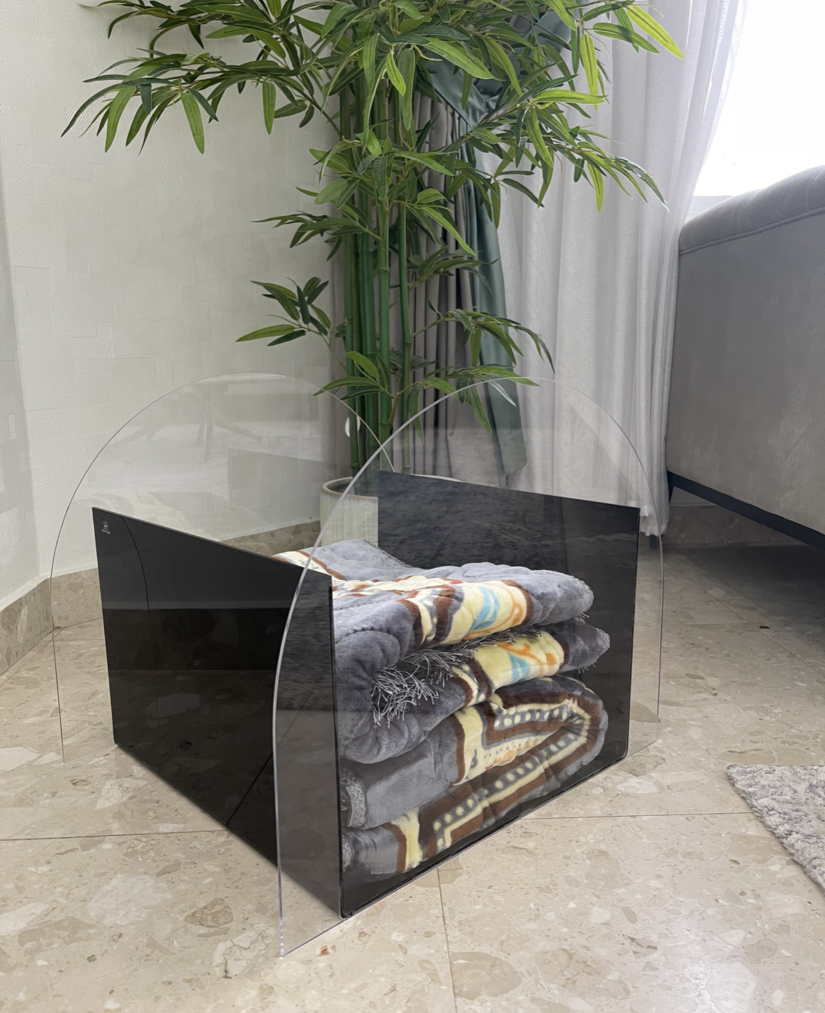 Modern box for Carpet (Large) Black