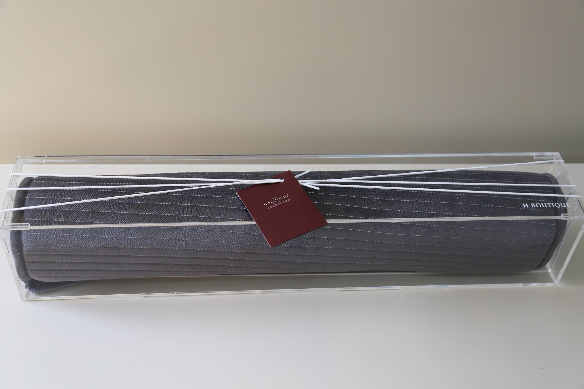 ALYAQEEN GIFTING - Moon Gray